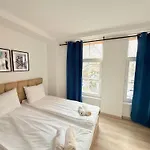 2 Bedroom The Quiet Luxury 3 Διαμέρισμα *