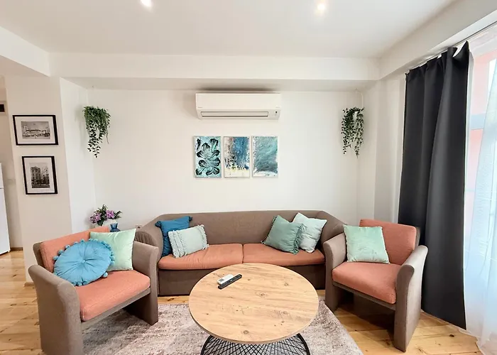 2 Bedroom The Quiet Luxury 3 *