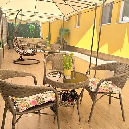 Апартаменты 2 Bedroom The Quiet Luxury 3 *